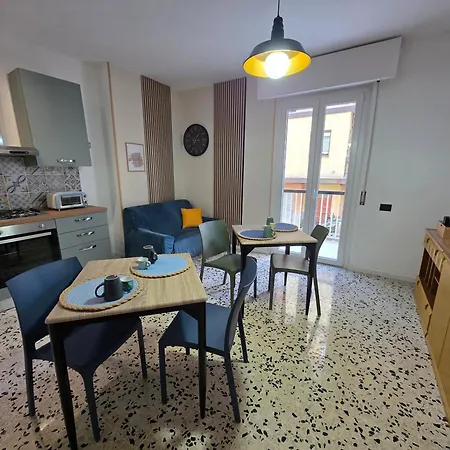 Casa A Pennello - Dove L'arte Incontra L'ospitalita 3* סן בנדטו דל טרנטו