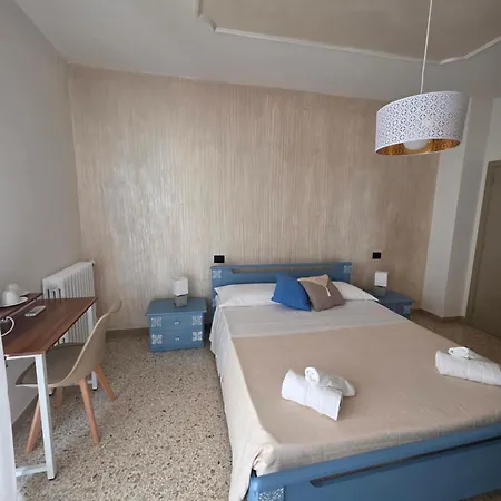 Casa A Pennello - Dove L'arte Incontra L'ospitalita לינה וארוחת בוקר סן בנדטו דל טרנטו